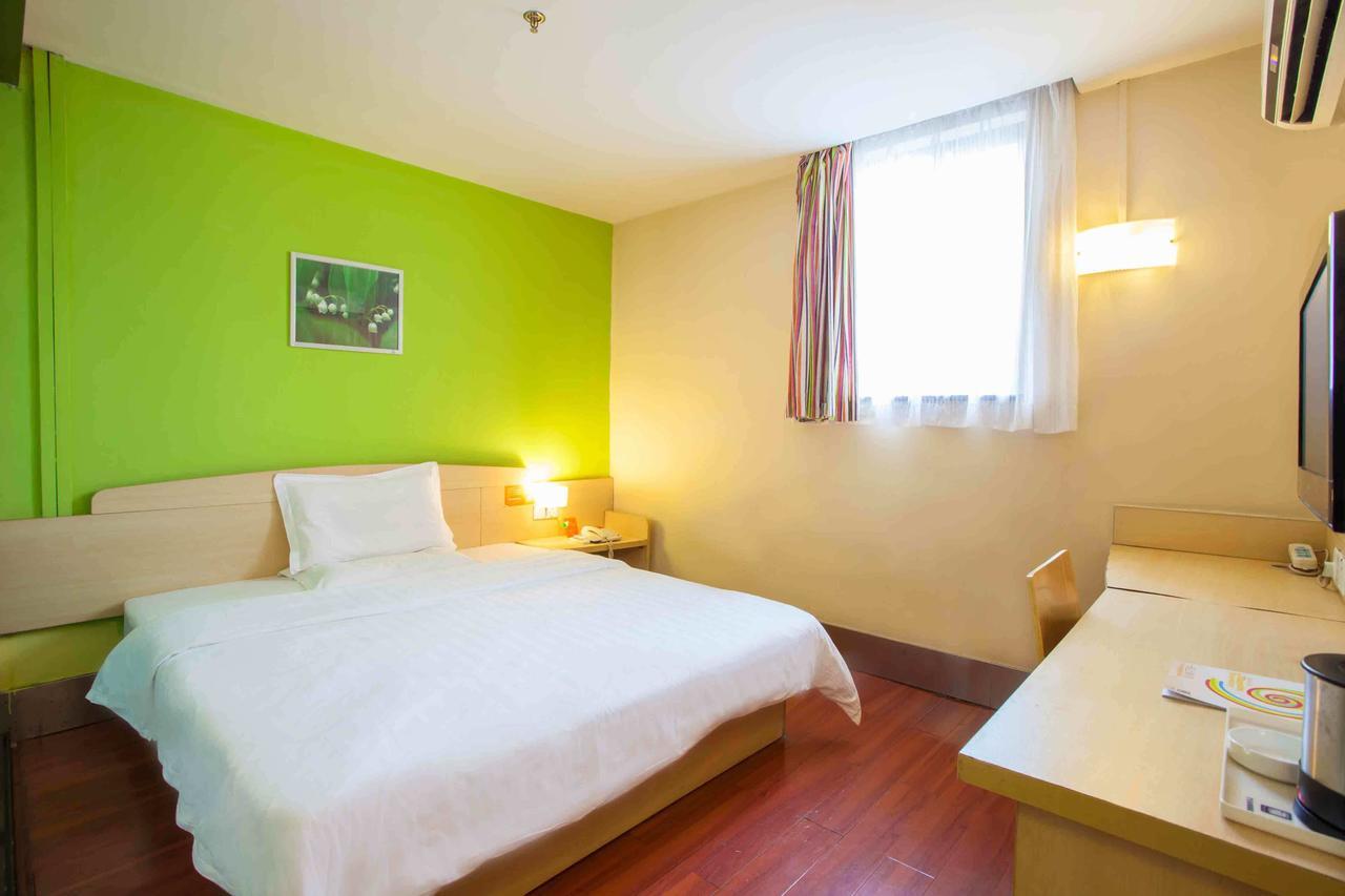 7Days Inn Wuhan Airport Panlong City Εξωτερικό φωτογραφία